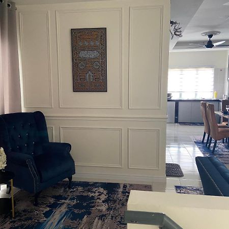 Cheerfull3 Bedroom Townhouse Terrace 甘榜龙溪 外观 照片